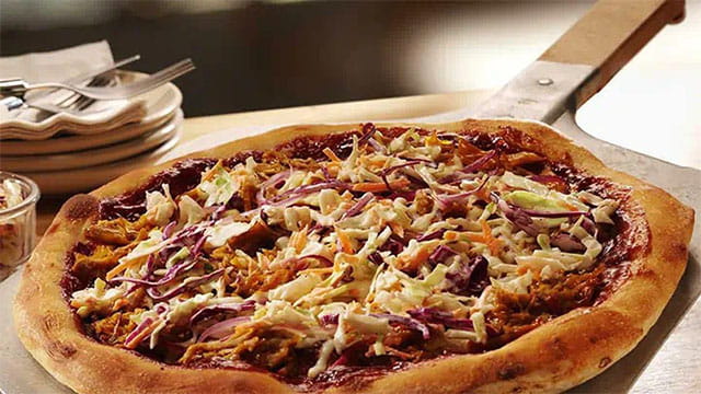 carolina-pulled-pork-pizza
