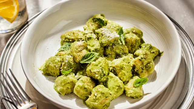 potato-gnocchi-with-sour-pesto-640x360