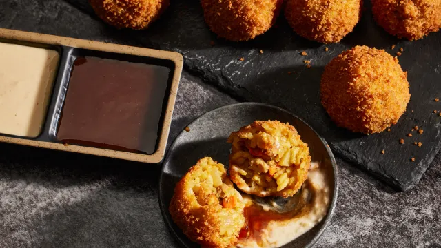 katsu-curry-arancini-640x360