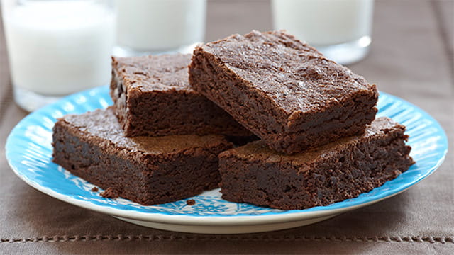 CINNAMON FUDGY BROWNIES