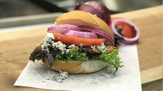 CAJUN BUFFALO CHICKEN SANDWICH