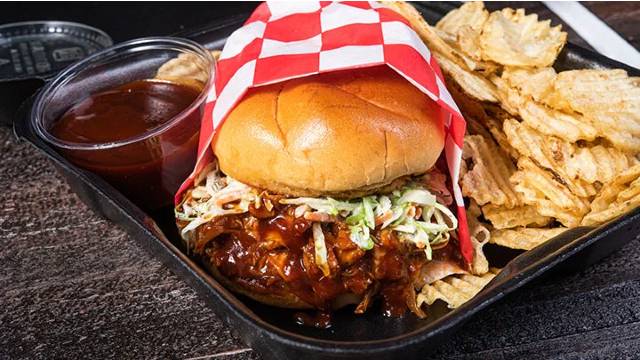 Memphis Sweet Pulled Chicken Sandwich