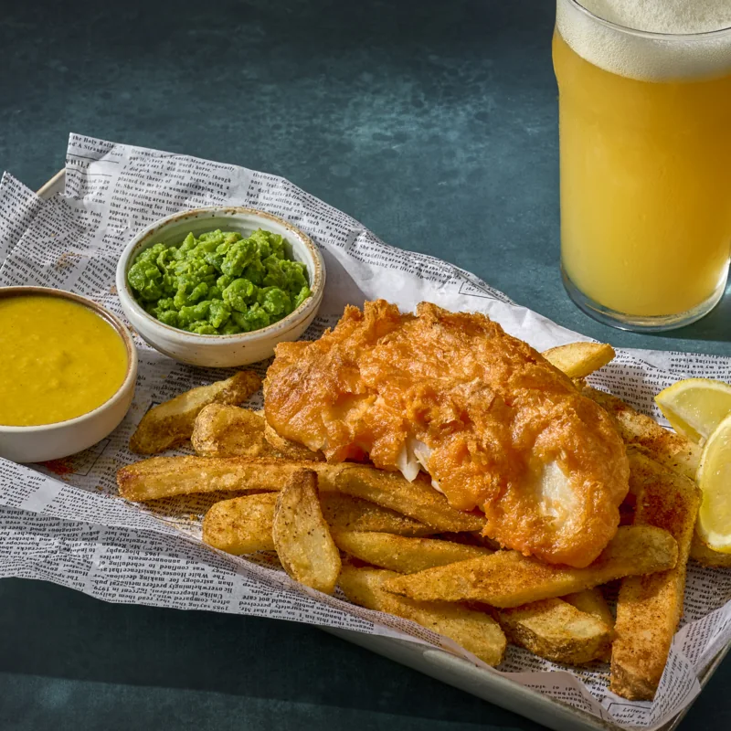 McCormick_Flavor_Forecast_fish_and_chips_curry_sauce_2026_16x9_800x800_fill