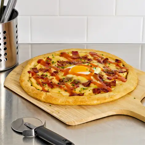 spicy maple breakfast pizza