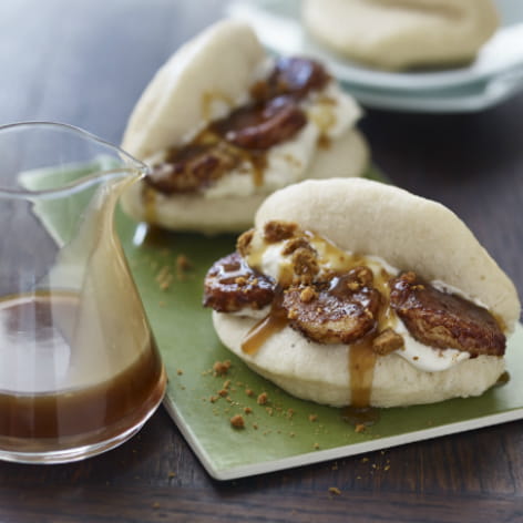 Banoffee Pie Bao with Caramel Sauce