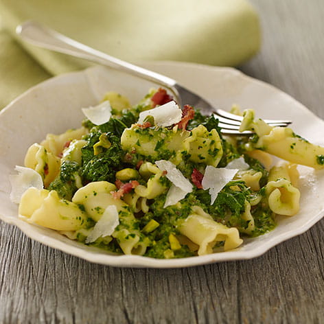 Kale Bacon and Pistachio Pasta