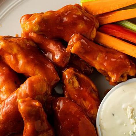 cajun chicken wings with blue cheese dressing