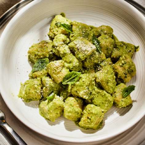 Gnocchi de pommes de terre au pesto acidulé