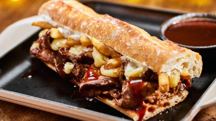 poutine_french_dip_sandwich