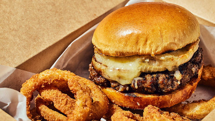 french_onion_burger_french_onion_saute_fs__720x405