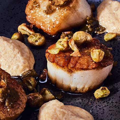 yuzu_kosho_scallops_with_miso_foam_472x472