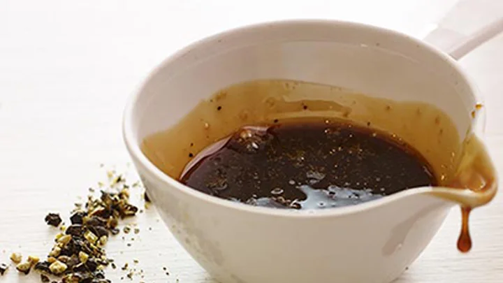 Date_Syrup_with_Pepper